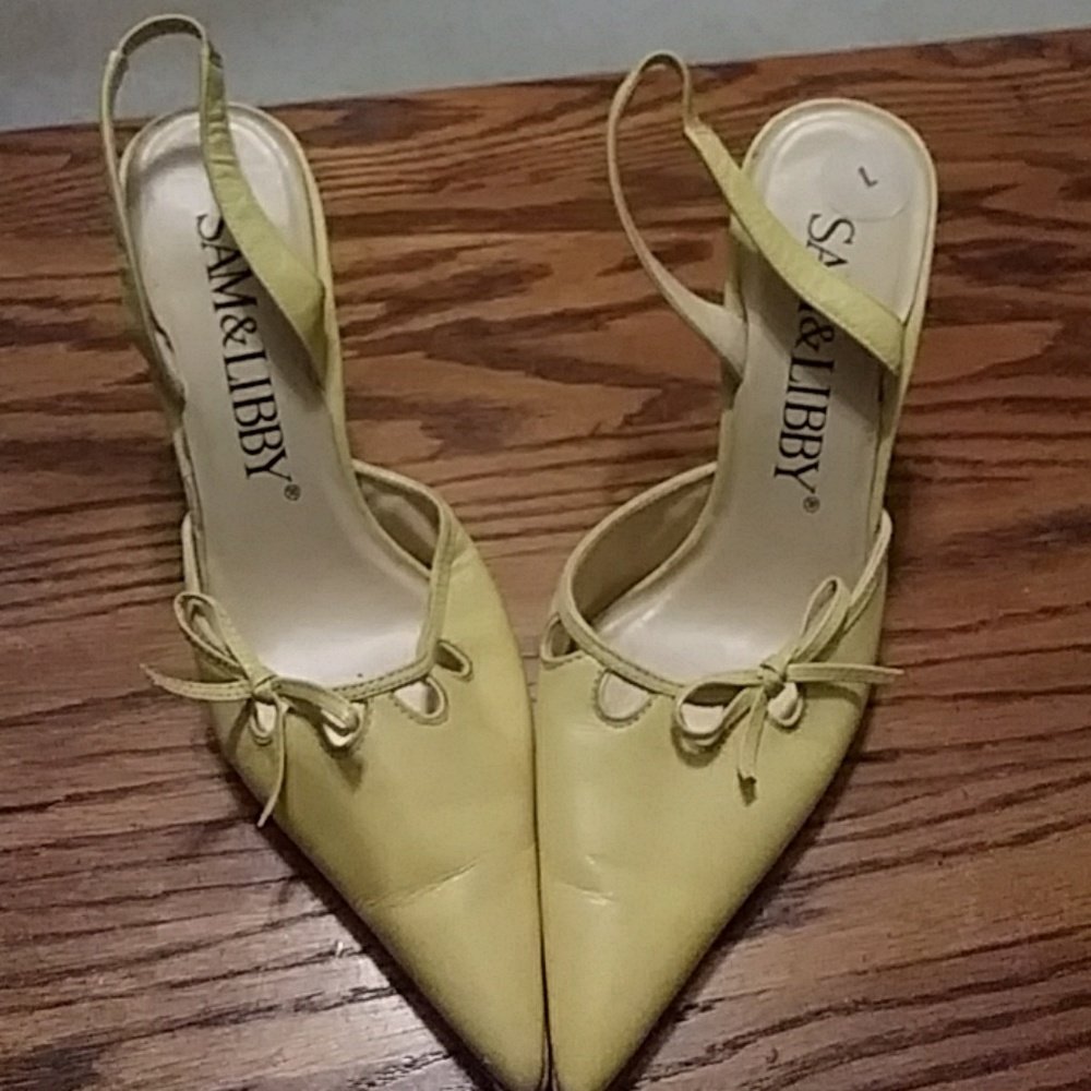 Heels - Picture 2 of 2